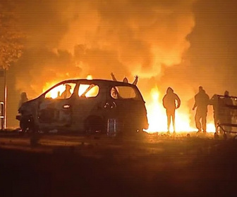 2005, état d'urgence replay