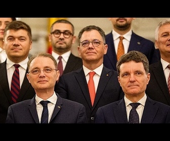 Replay Roumanie : le nouveau Premier ministre Luca Niculescu et son gouvernement prêtent serment
