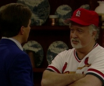 Replay Madame est servie - S08 E16 - L'autre vie de Tony