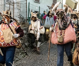 Replay Le carnaval de Schignano, étrange et archaïque - GEO Reportage