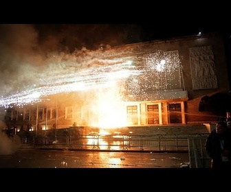 Replay Manifestation antigouvernementale émaillée de violences à Tirana