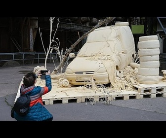 Replay Biennale d'art urbain : rouille, poussière et ruines transforment l'aciérie de Völklingen