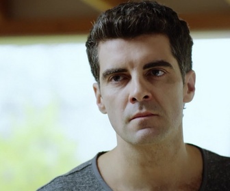 Replay Mensonges - S01 E07 - Refus de témoigner