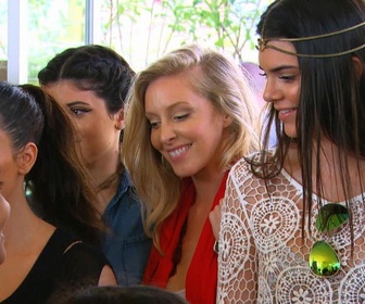 Replay L'incroyable famille Kardashian - S9 E16 - Vacances en Thaïlande (3/3)