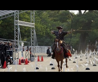 Replay No Comment : éblouissant spectacle de tir à l'arc à cheval au sanctuaire Nikko Toshogu