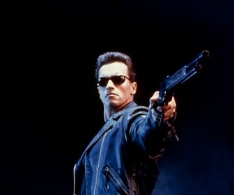 Replay Terminator, des machines et des hommes... et une femme