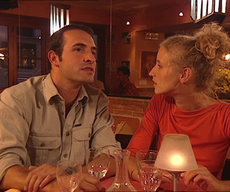 Replay Un gars, une fille - S3E30 - Au restaurant (2)
