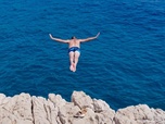 Replay ARTE Regards - Plongeon de l'extrême : le cliff jumping