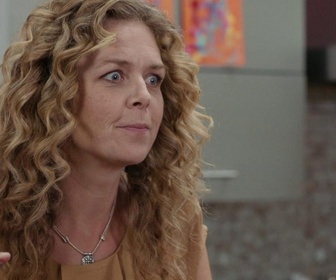 Replay Workin' moms - S3 E4 - Prudence et vigilance