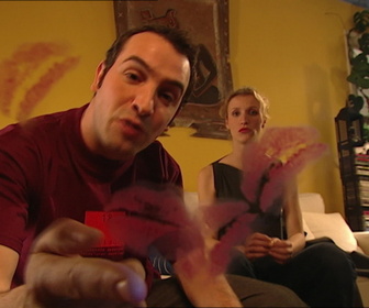 Replay Un gars, une fille - S3E110 - Sur internet