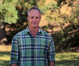 Replay Tiny House Nation - S03 E25