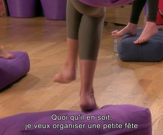 Replay Les real housewives de Beverly Hills - S9 E9 - Ce qui se cache sous le masque