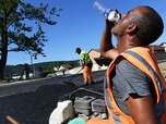 Replay 28 minutes - Trop chaud pour travailler