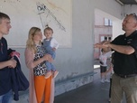 Replay L'œil et la main - Une famille ukrainienne, loin de la guerre