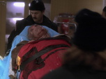 Replay Urgences - S3E10 - Sans abri pour Noël