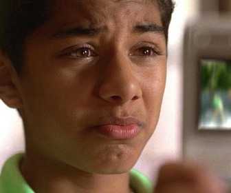 Replay Ugly Betty - S2 E3 - En noir et blanc