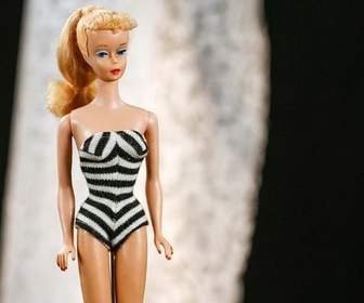 Replay Barbie, la femme parfaite ?