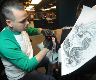 Replay Ink Master - Le meilleur tatoueur - S3E9 - Crânes et super-vilains