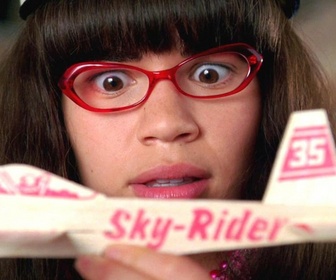 Replay Ugly Betty - S3 E8 - La tornado girl