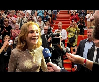 Replay Isabelle Huppert récompensée par le Prix Lumière à Lyon, berceau du cinéma mondial