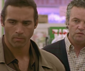 Replay Highlander - S04 E08 - La dérobade