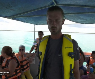 Replay Un jour, un doc - Un tour du monde en famille (1/2)