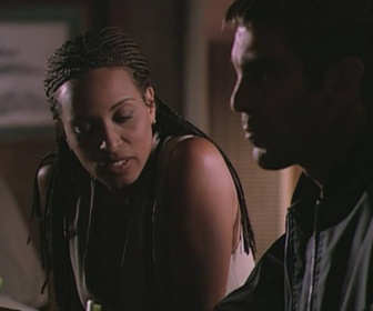 Replay Le caméléon - S1 E3 - Pilote de chasse