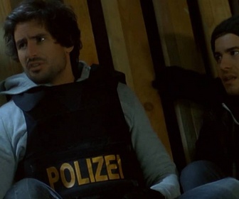 Replay Alerte Cobra - S17 E8 - La guerre des chefs