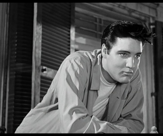 Replay Epic Elvis Presley in concert