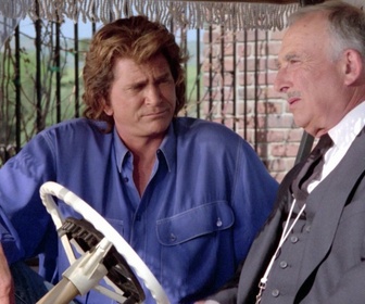 Replay Les Routes du paradis - S04 E23