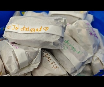 Replay La clinique de gynécologie pour femmes sans-abri de Budapest, entre dans sa troisième année...