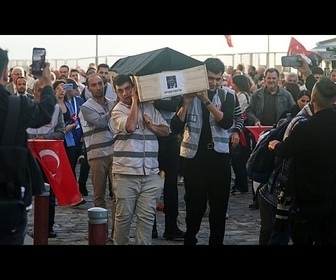 Replay Turquie : manifestations à Izmir après le ralliement du maire à l'AKP d'Erdogan