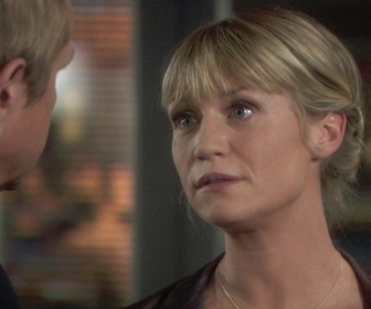 Replay Section de recherches - S07 E06 - Belle à mourir