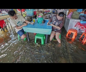 Replay Une inondation transforme un restaurant thaï en attraction insolite
