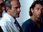 Replay L'hôpital - S01 E02 - Protégés