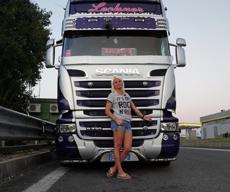 Replay Camions XXL : les reines du volant - S4E7 - Episode 4 - Partie 1