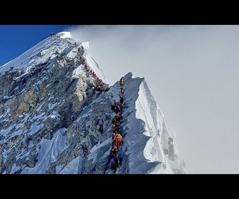 Replay L'Everest menacé par le climat et l'affluence record d'alpinistes
