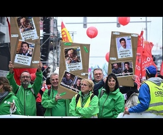 Replay Belgique : des dizaines de milliers de manifestants bloquent les rues de Bruxelles