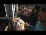 Replay No Comment : longues files d'attente devant les boulangeries de la bande de Gaza