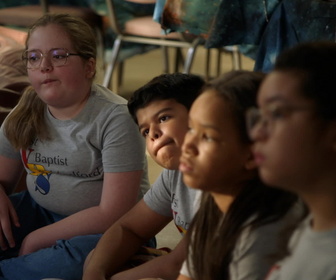 Replay Young Sheldon - S4E4 - Camp mystique et carrosse d'amour