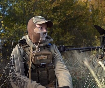 Replay ARTE Journal - Ukraine : les femmes deviennent pilotes de drones