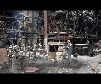 Replay Ukraine : au moins cinq morts dans des frappes russes, l'UE envoie des centaines de générateurs...