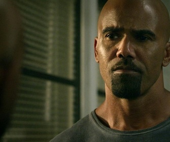 Replay S.W.A.T. - S04 E17 - Une question d'honneur