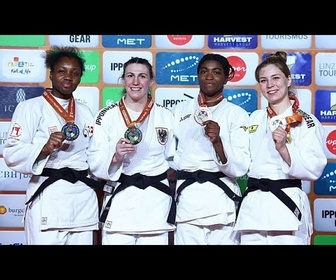 Replay Les héros locaux brillent lors du jour 2 du Grand Prix de Linz