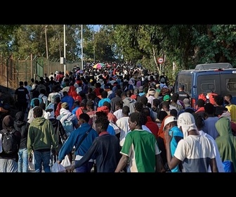 Replay L'Espagne ouvre des centres d'accueil pour les migrants encore à Ceuta
