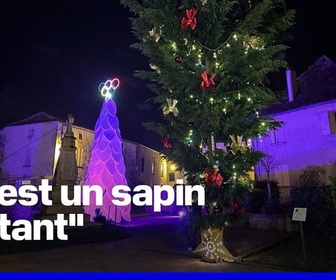 Replay ROBIN DE BFM - Une commune de Dordogne installe son sapin de Noël à l'envers, en soutien aux agriculteurs