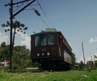 Replay Des trains pas comme les autres - Brésil, de l'Amazonie aux plages infinies