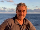 Replay 28 minutes - Éric Clua présente ses recherches sur les requins