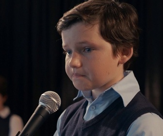 Replay Son of a critch - S01 E03