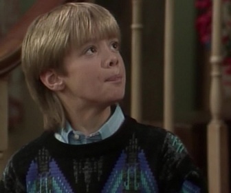 Replay Madame est servie - S04 E16 - Il y a du mariage dans l'air